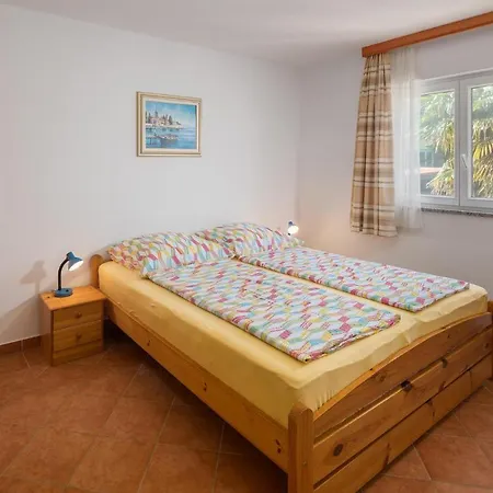 1 Bedroom Awesome In 포레치
