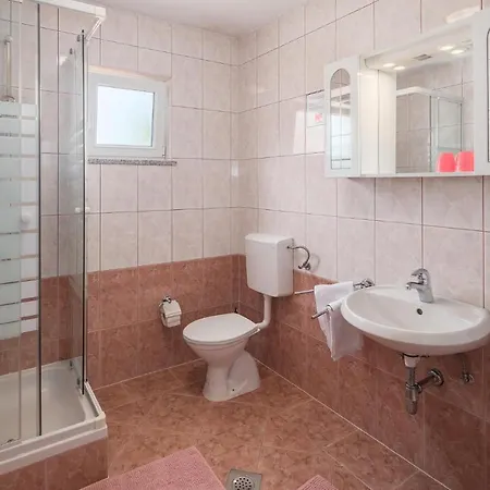 1 Bedroom Awesome In * 포레치